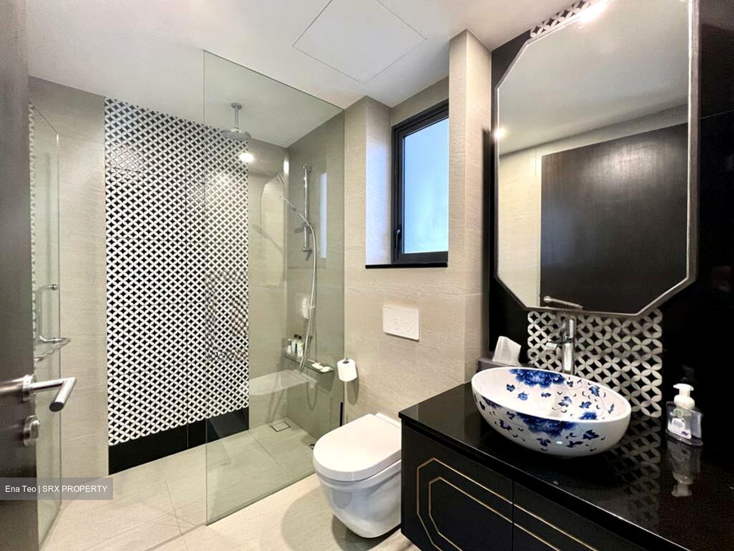 Straits Mansions (D15), Apartment #473492781